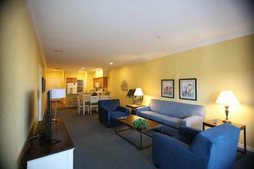 Spinnaker Suite Right By The Strip 2br Standard