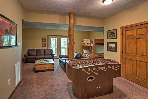 Elegant Branson Home Less Than 2 Mi To Silver Dollar City!