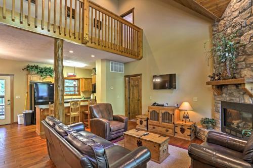 Elegant Branson Home Less Than 2 Mi To Silver Dollar City!