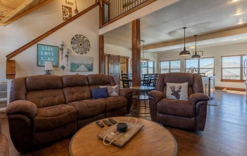 Rockwood Lake Lodge Home