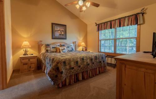 Grey Moose Lodge Cabin