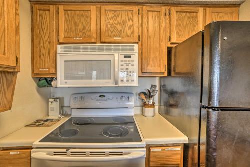 Apartamento Branson Condo With Views 2 Mi From Silver Dollar City