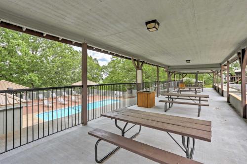 Rustic Branson Cabin-mins To Silver Dollar City!