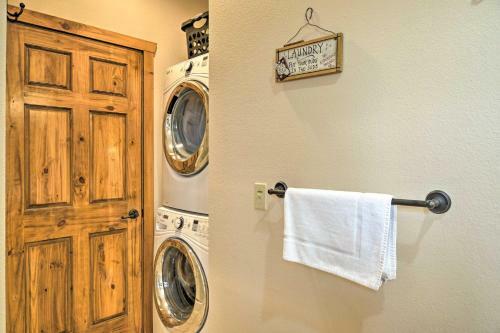 Updated Branson Home, 5 Min To Silver Dollar City!