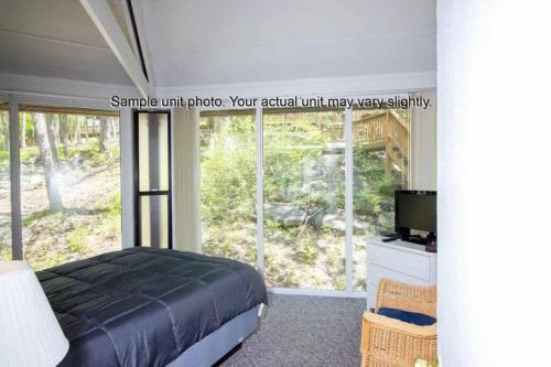 Unit 5 - Treetop 2 Bedroom Villa