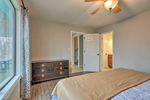 Lake Of The Ozarks Hideaway With Shared Dock And Slip!