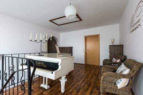 Hostal Pension Julia - Haus Elisabeth - Weinhof Lang