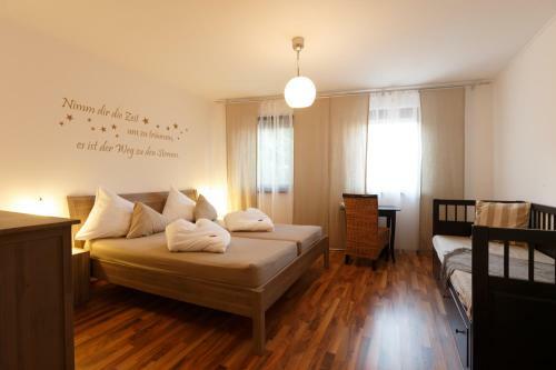 Hostal Pension Julia - Haus Elisabeth - Weinhof Lang
