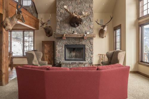 60 Moose Ridge