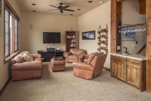 60 Moose Ridge