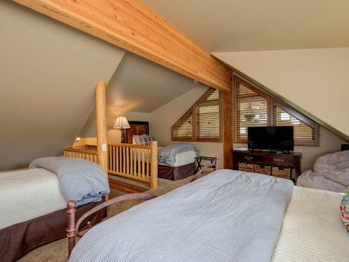 Alpine Meadows Chalets By Big Sky Vacation Rentals