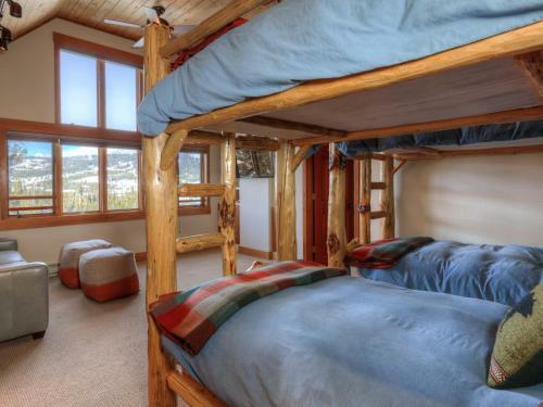 Arrowhead Chalets By Big Sky Vacation Rentals