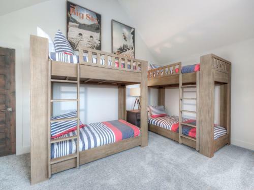 Silvertip Cabins By Big Sky Vacation Rentals