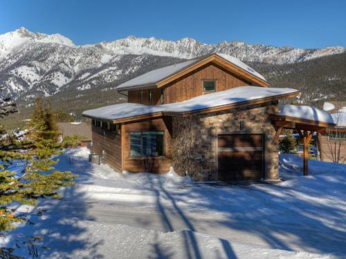 Silvertip Cabins By Big Sky Vacation Rentals
