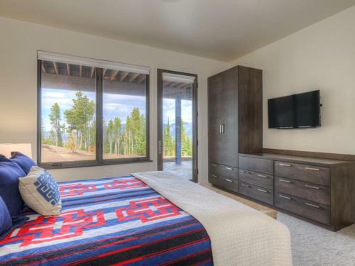 Silvertip Cabins By Big Sky Vacation Rentals