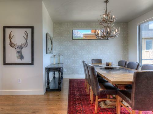 Silvertip Cabins By Big Sky Vacation Rentals
