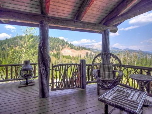 Souvenirs Lodge By Big Sky Vacation Rentals