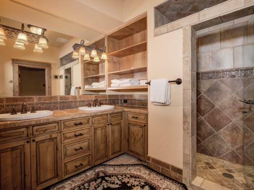 White Grass Lodge By Big Sky Vacation Rentals