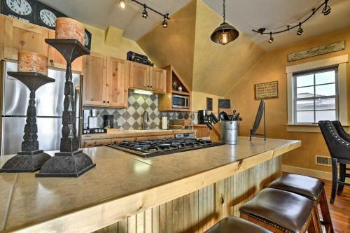 Secluded Luxury Home - 20 Mi To Bridger Bowl Ski!