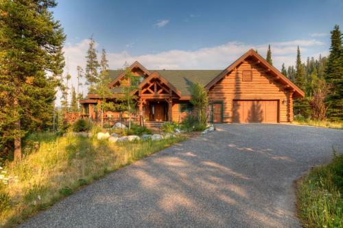Leaf Lodge By Big Sky Vacation Rentals