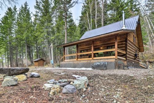 Reconnect With Nature At Timber Creek Cabin!