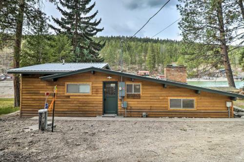 Flathead Lake Waterfront Cabin With Dock, Kayaks