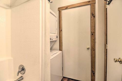 Home Located Inside Gnp At Apgar Village!