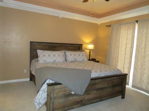 Golden Rueckert Home