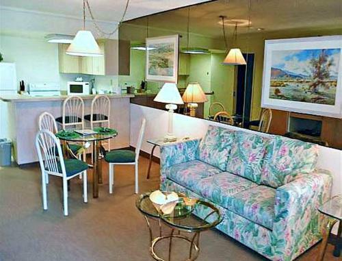 Spacious Vacation Club Condos Ideally Located