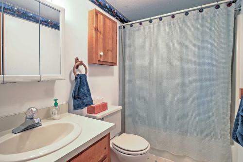 Spacious Bartlett Townhome Less Than 6 Mi To Attitash Mtn!