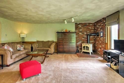Apartamento Scenic Bartlett Home With Deck - 1 Mi To Storyland!