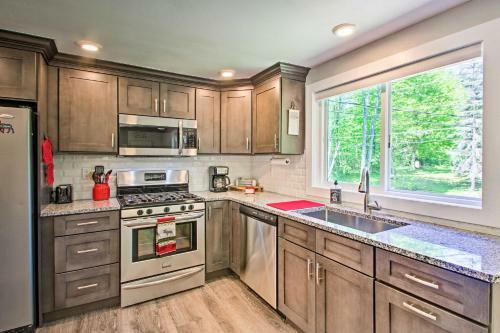 Renovated Home With Direct Access To Snowmobile Trail