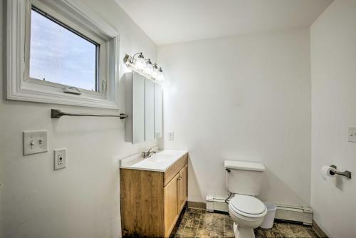 Apartment With Ocean Views Walk To Hampton Bch!