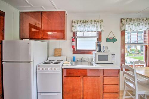 Weirs Channel Cottage With Beach Access!