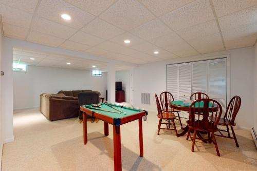 Fox Run Townhouse - Close To The Pool!