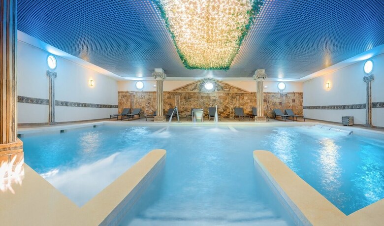 Hotel Resort Magic Robin Hood