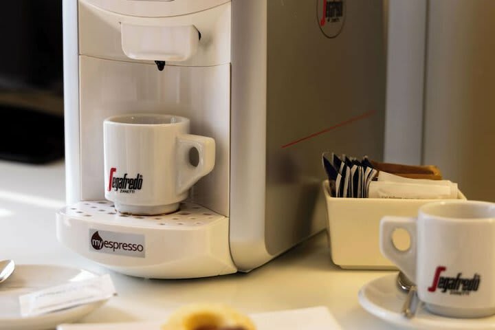 Hotel B4 Bologna Tower