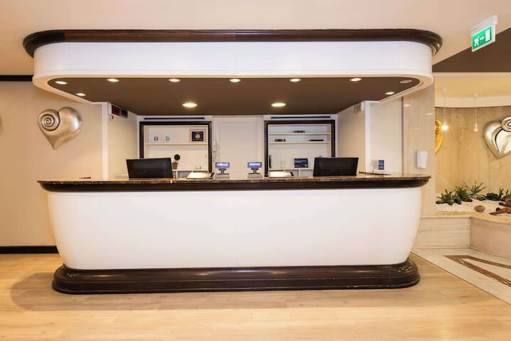 Hotel B4 Bologna Tower