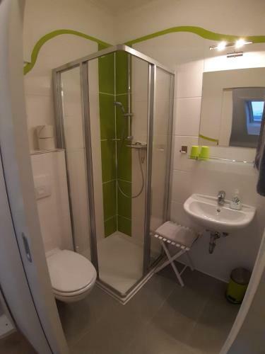 Apartamento Ferienwohnung Und Zimmer Kassar Bikertipp
