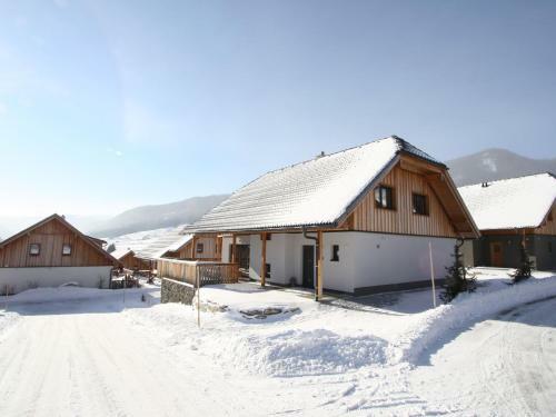 Chalet On A Ski-slope In Mauterndorf With Sauna & Jacuzzi
