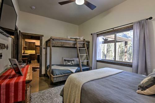 Custom Mountain Home Views, Hot Tub And Fire Pit!