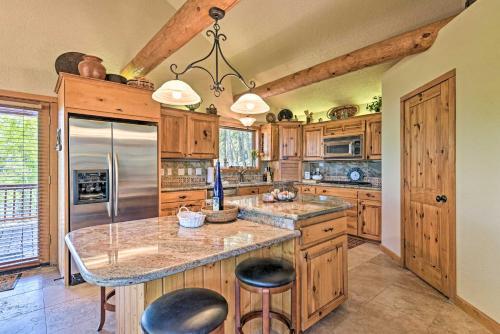 Spacious Angel Fire Retreat With Deck And Mtn Views