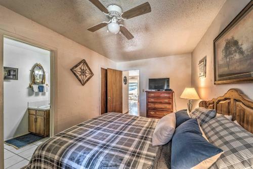 Charming Cloudcroft Cabin With Private Hot Tub!