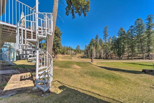 Cloudcroft Townhome With Deck, 1 Mi To Burro Ave
