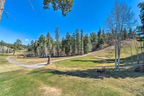 Cloudcroft Townhome With Deck, 1 Mi To Burro Ave