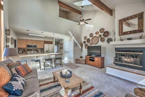 Bright Townhome - 1 Mi To Downtown Cloudcroft