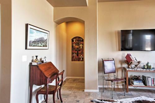 Las Cruces Home With Patio And Organ Mountain Views!