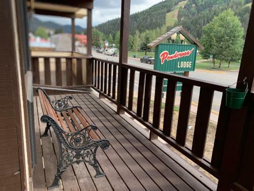 Hotel Ponderosa Lodge