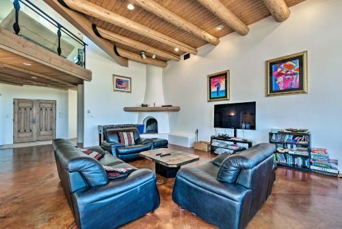 Rancho De Taos House With Balcony And Panoramic Views!
