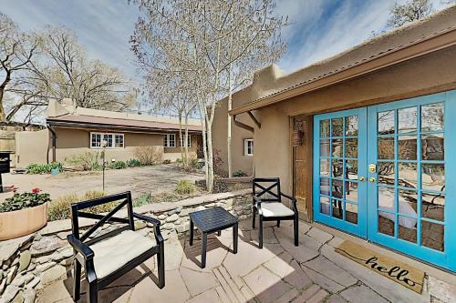 Apartamento Luxe 2-unit Hideaway - Historic Suite & Casita Duplex